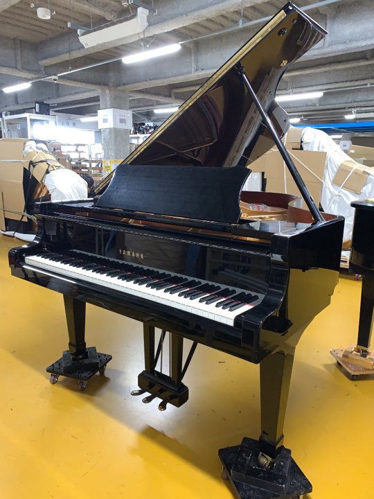 YAMAHA