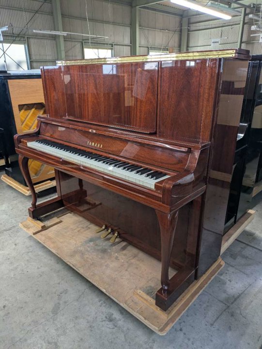 YAMAHA