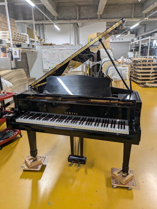 YAMAHA