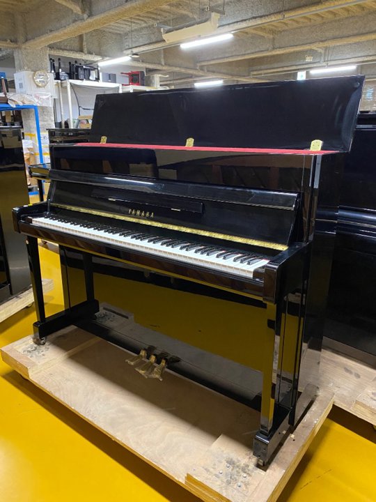 YAMAHA