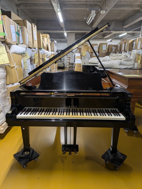 YAMAHA