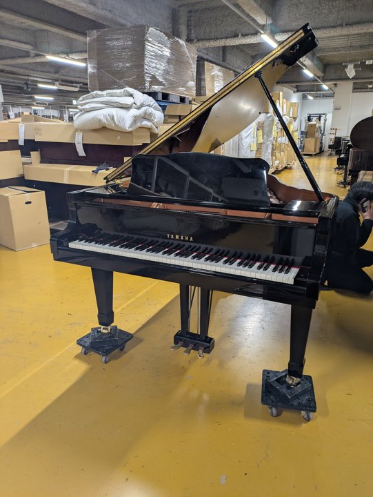 YAMAHA