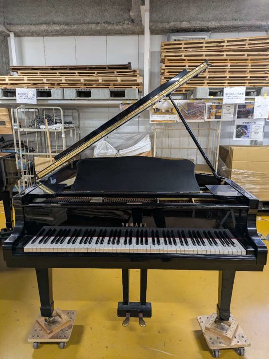 YAMAHA