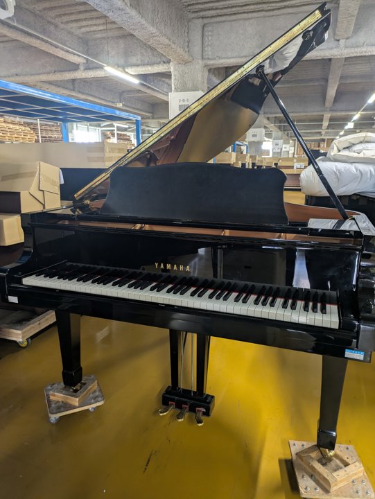 YAMAHA