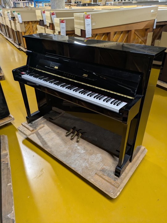 YAMAHA