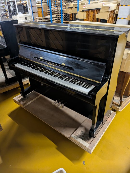 YAMAHA