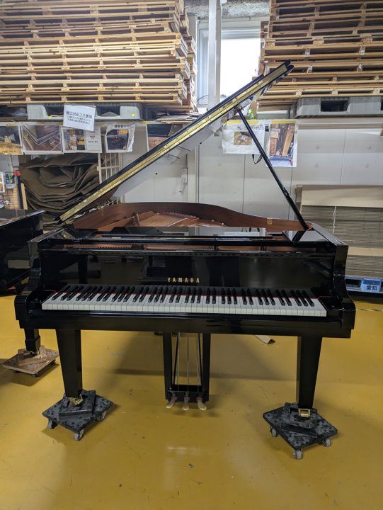 YAMAHA