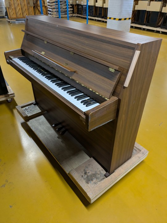 YAMAHA