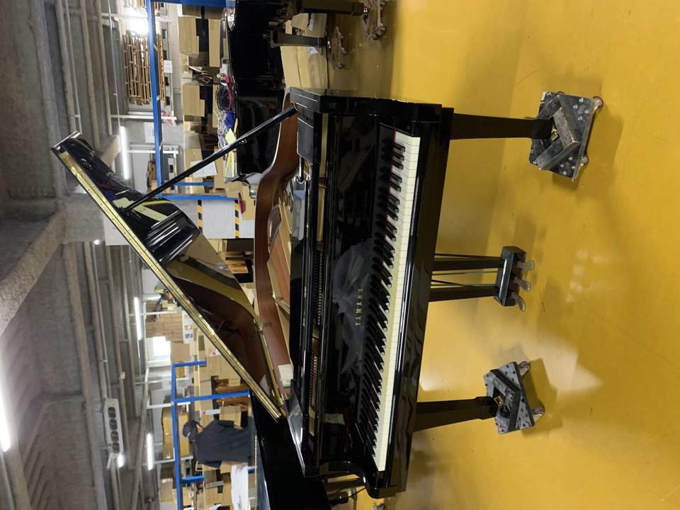 YAMAHA