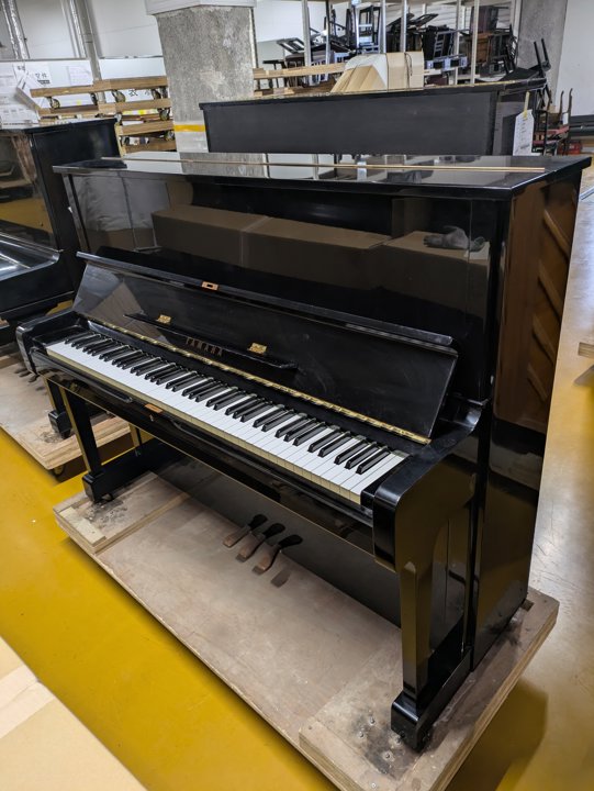 YAMAHA