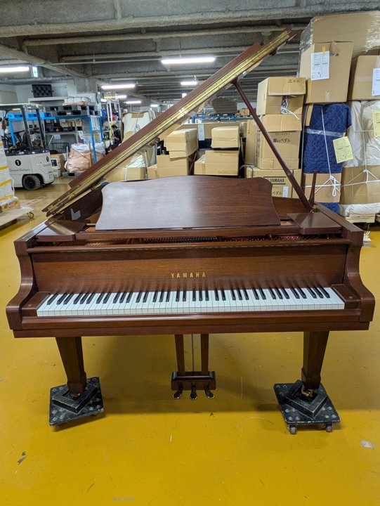 YAMAHA