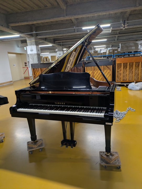 YAMAHA
