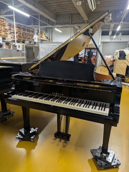 YAMAHA