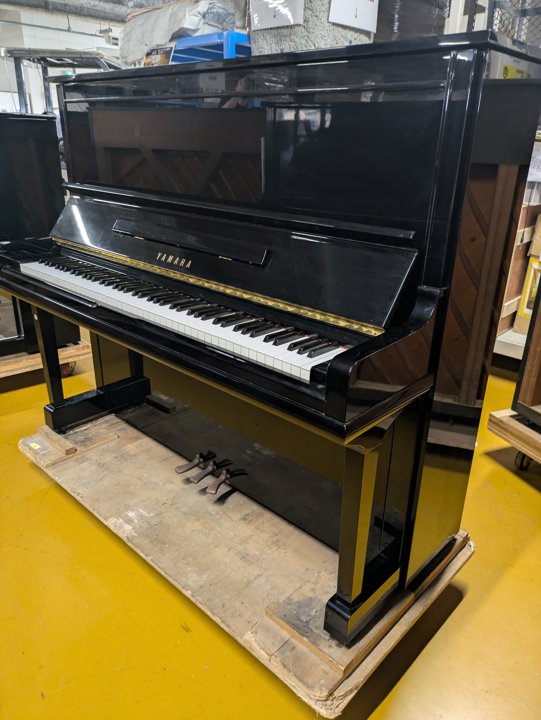 YAMAHA