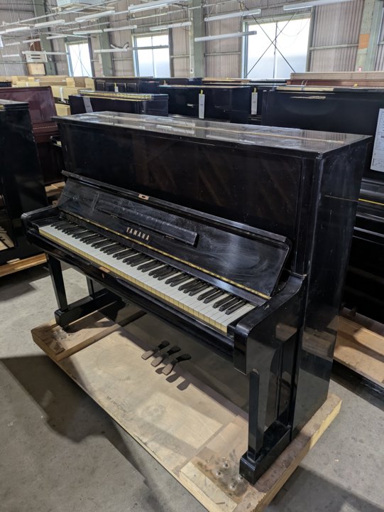 YAMAHA