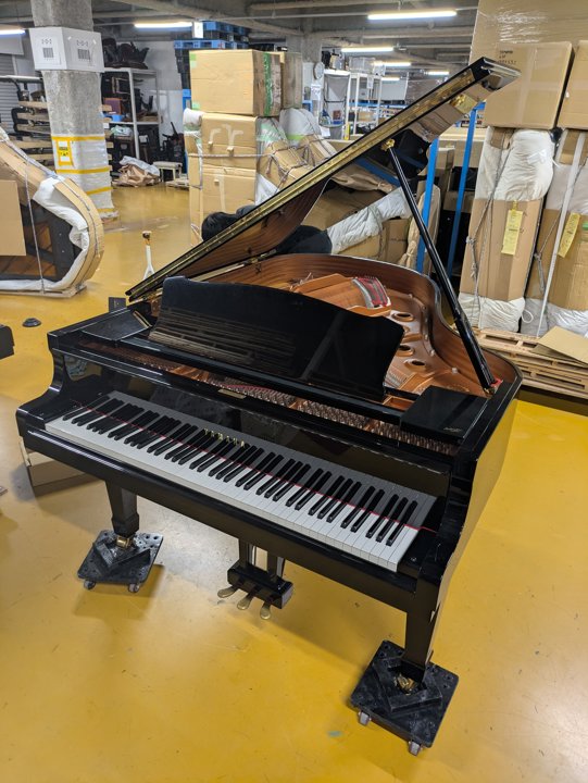 YAMAHA