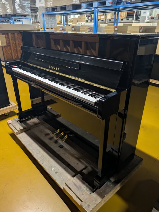 YAMAHA
