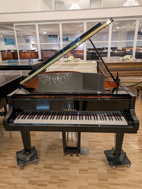 YAMAHA