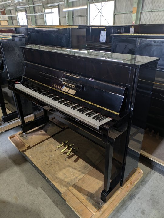 YAMAHA