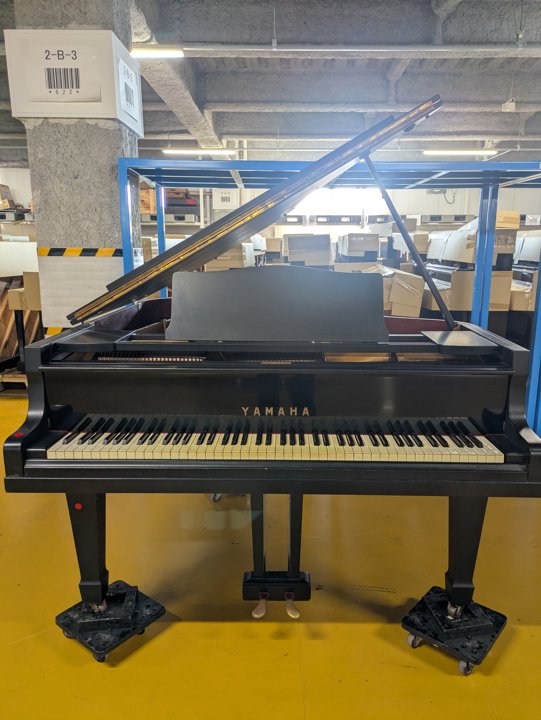 YAMAHA