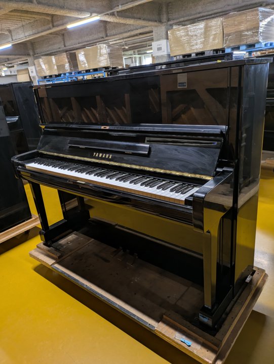 YAMAHA