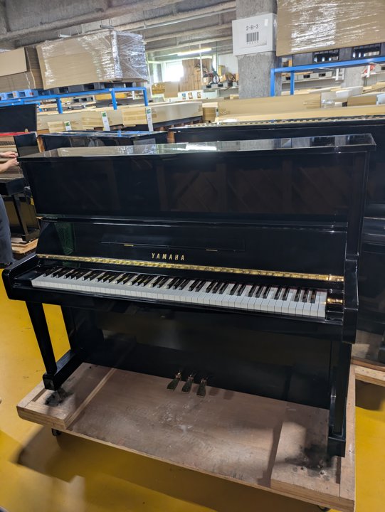 YAMAHA