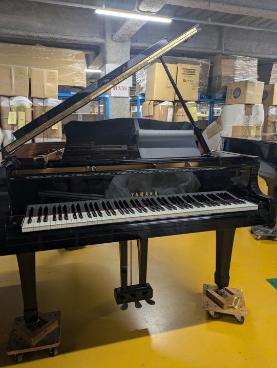 YAMAHA
