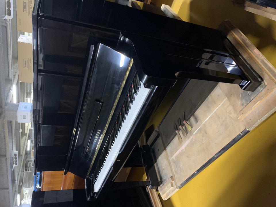 YAMAHA