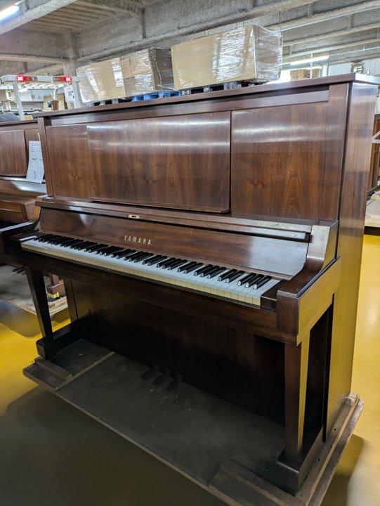 YAMAHA