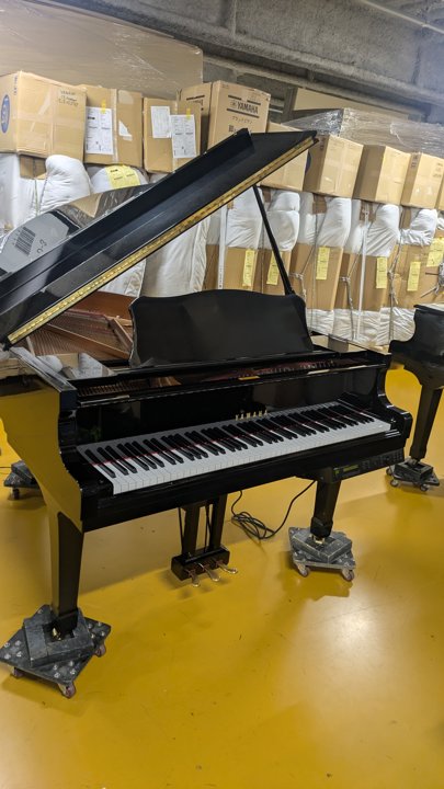 YAMAHA
