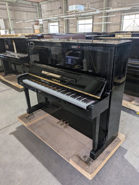 YAMAHA
