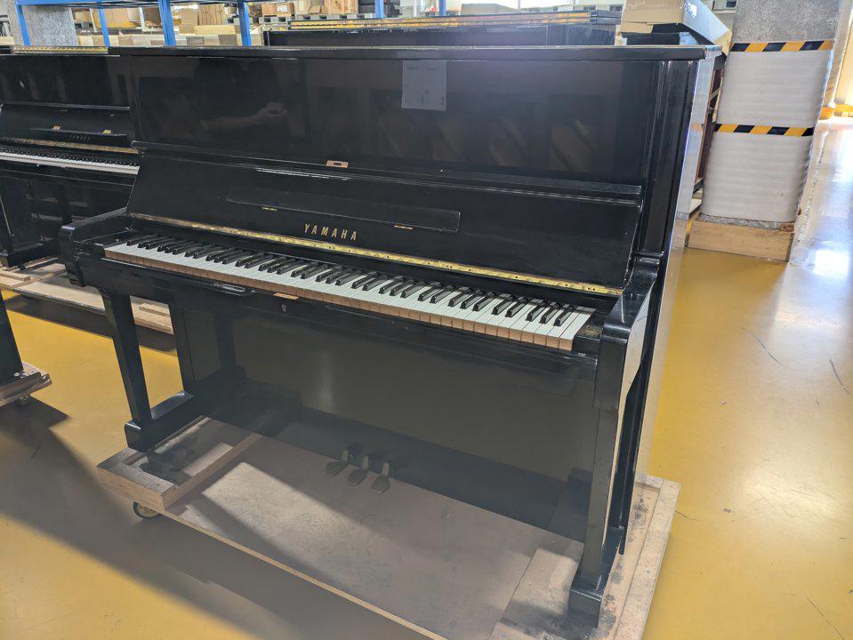 YAMAHA