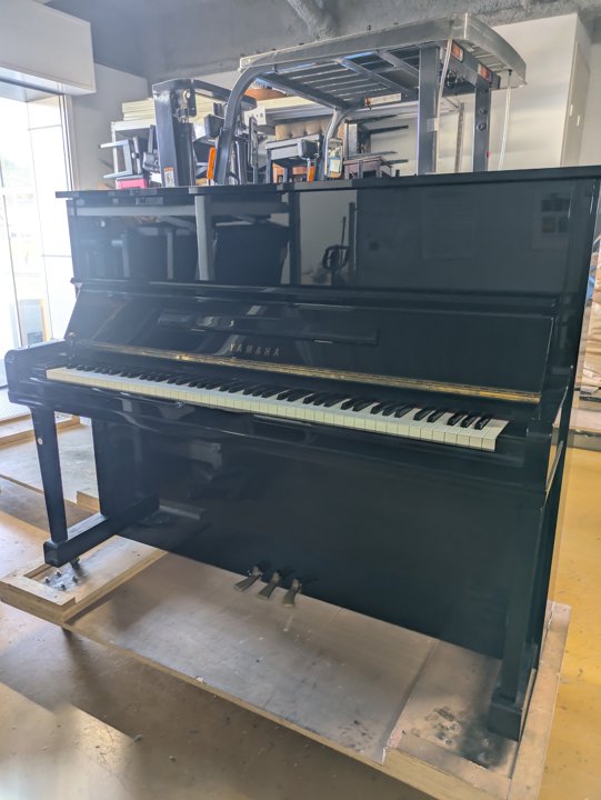 YAMAHA