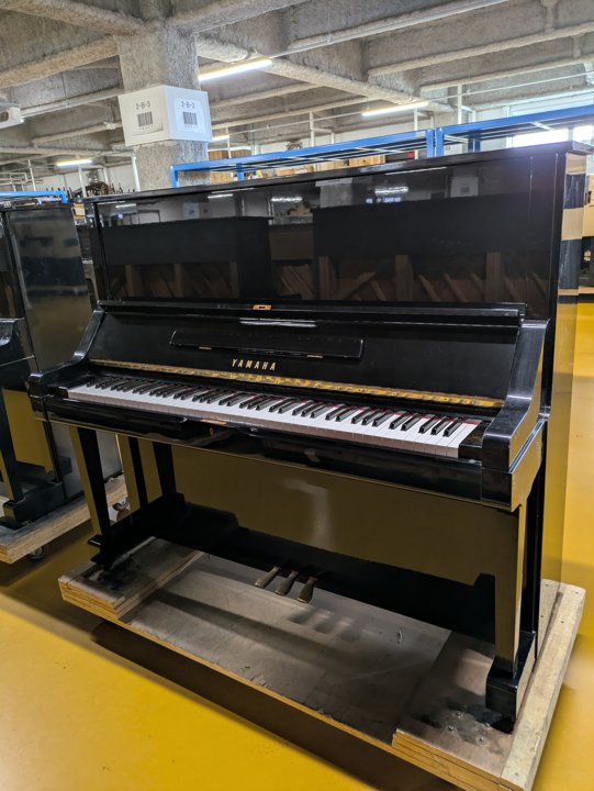 YAMAHA