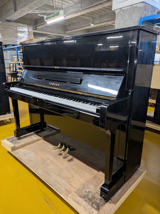 YAMAHA