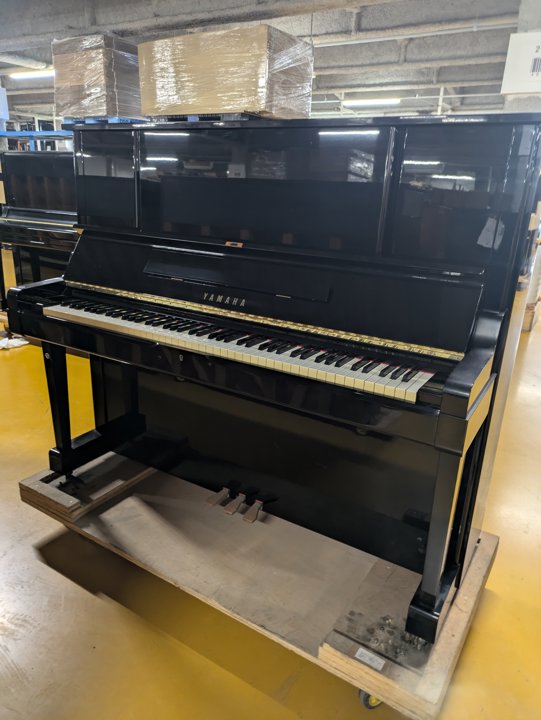 YAMAHA