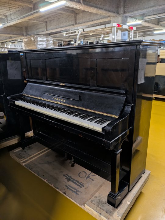 YAMAHA
