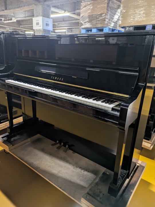 YAMAHA